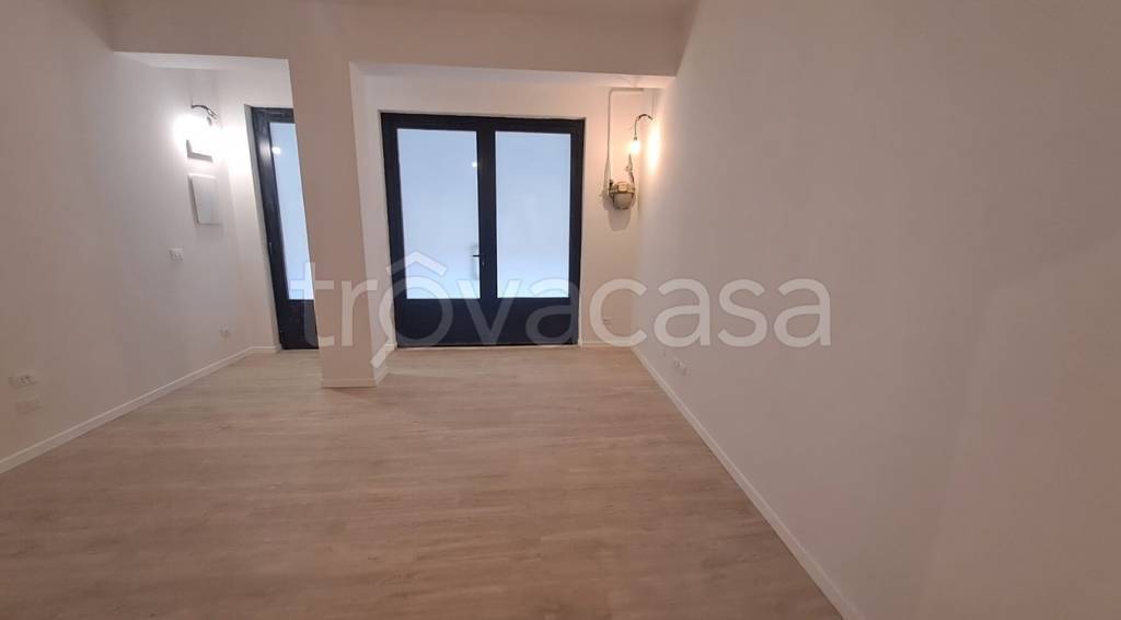 negozio in affitto a Bologna in zona San Donato