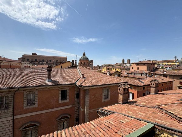 appartamento in affitto a Bologna in zona Santo Stefano