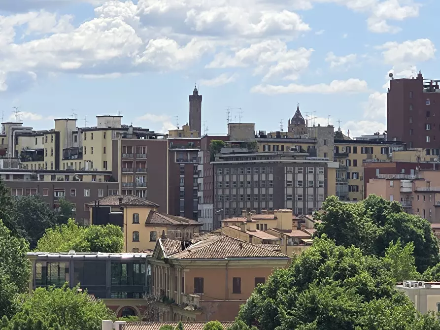 quadrivano in affitto a Bologna in zona Centro Storico