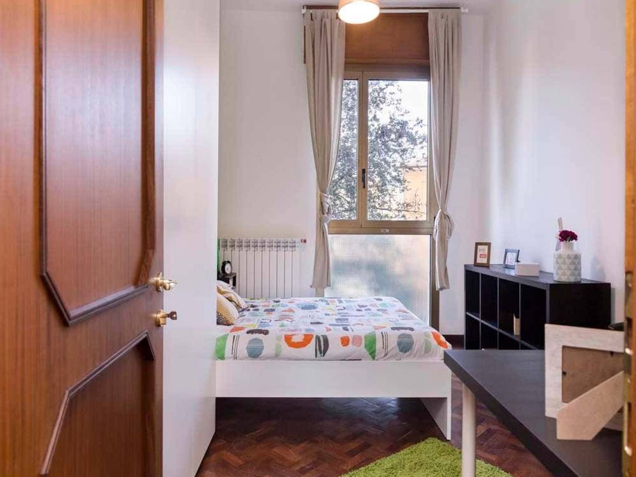 negozio in affitto a Bologna in zona Saragozza