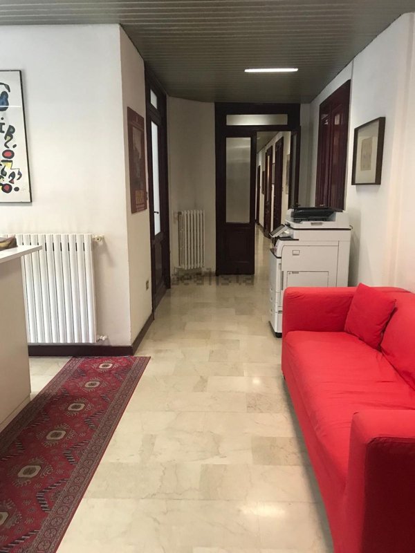 ufficio in affitto a Bologna in zona Santo Stefano