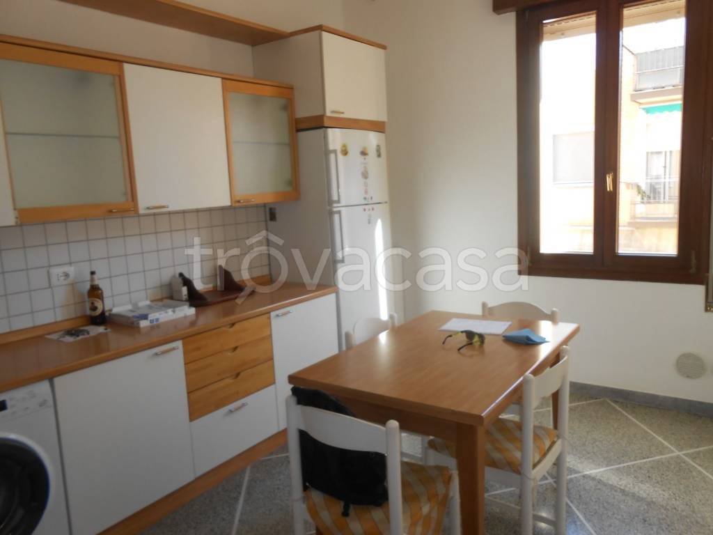 appartamento in affitto a Bologna in zona Saffi