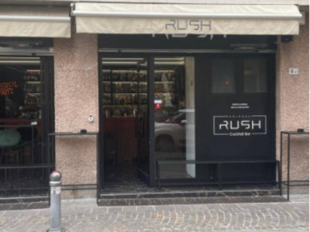 negozio in affitto a Bologna in zona Centro Storico