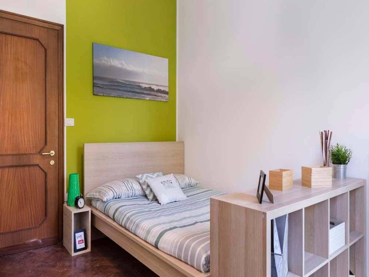 negozio in affitto a Bologna in zona Saragozza