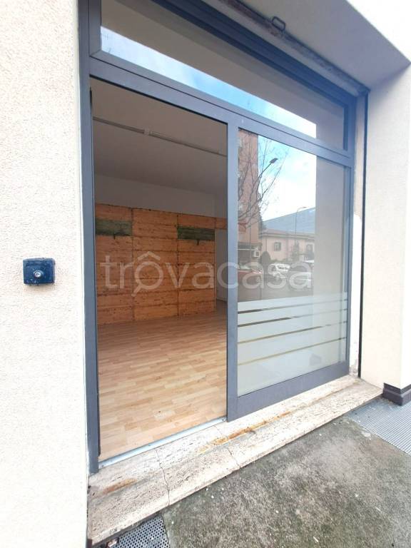 negozio in affitto a Bologna in zona Borgo Panigale