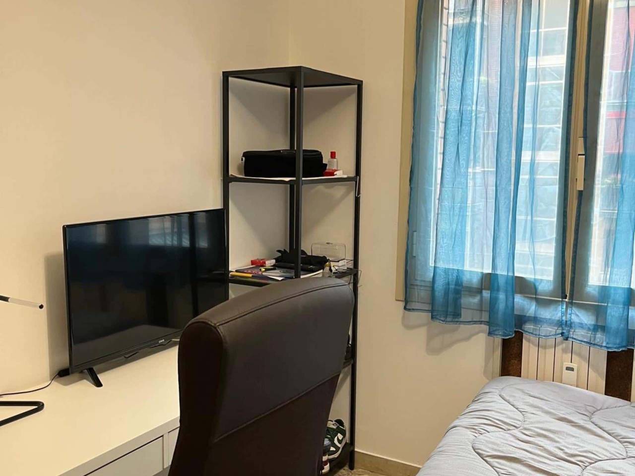 negozio in affitto a Bologna in zona Saffi