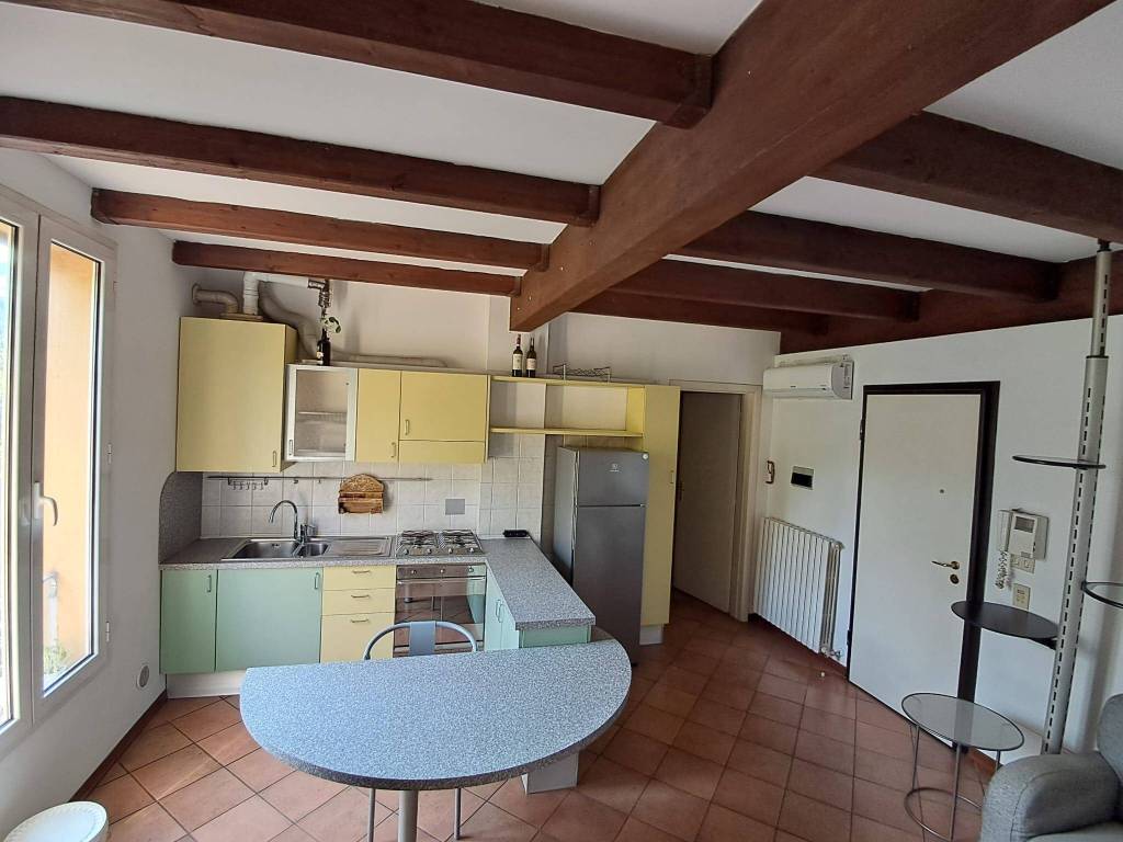 appartamento in affitto a Bologna in zona Saragozza
