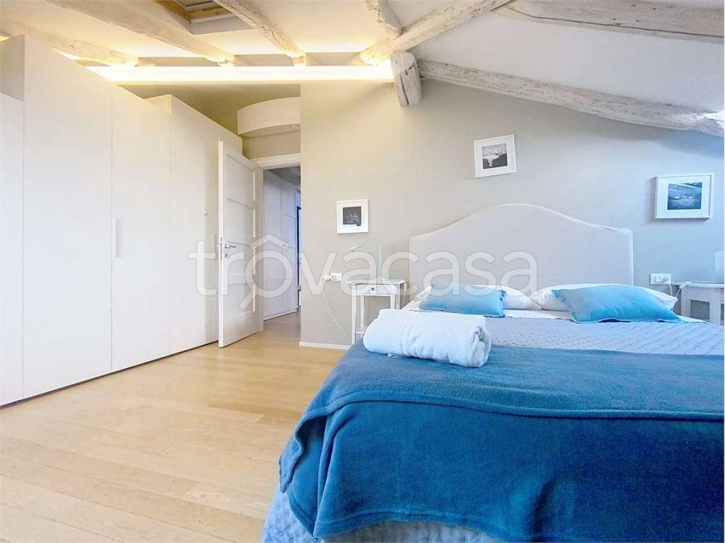 appartamento in affitto a Bologna in zona Santo Stefano