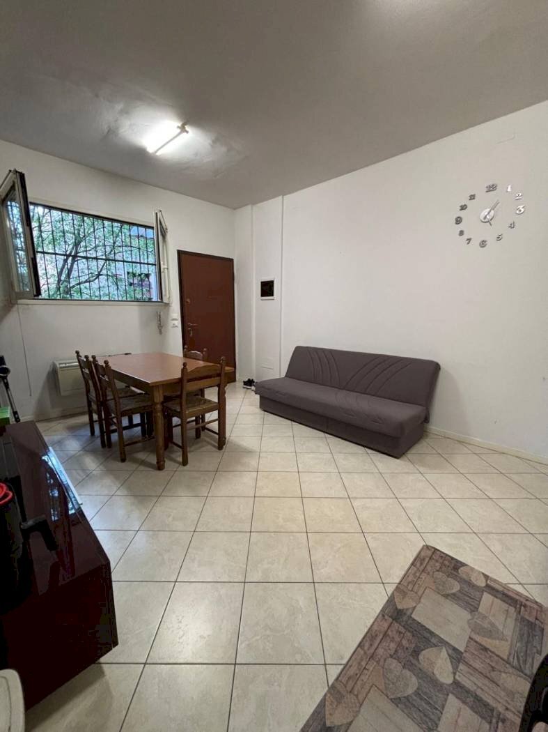 appartamento in affitto a Bologna in zona Saffi