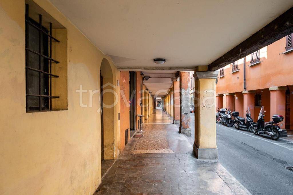 appartamento in affitto a Bologna in zona Santo Stefano