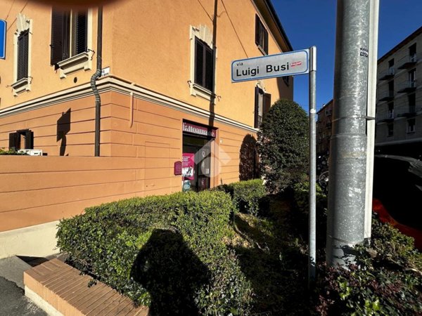 negozio in affitto a Bologna in zona Andrea Costa