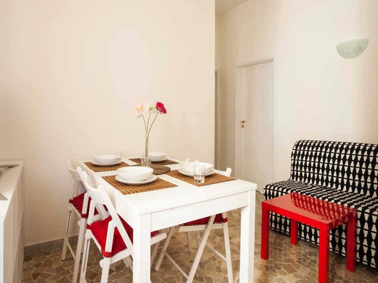 negozio in affitto a Bologna in zona San Vitale