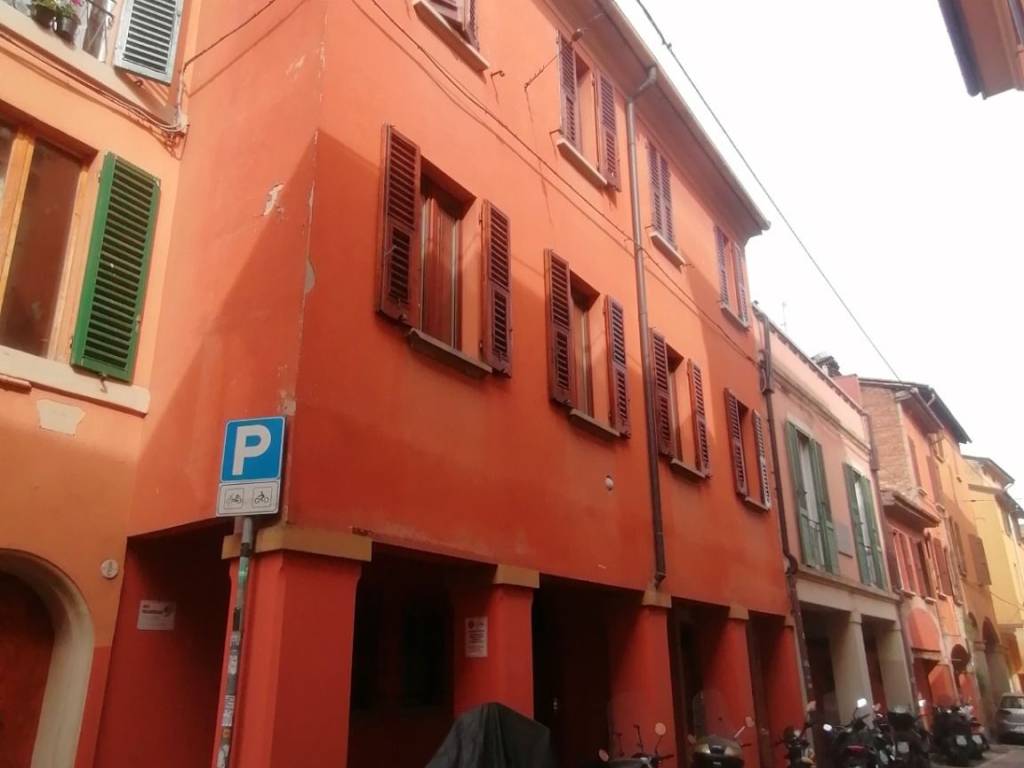appartamento in affitto a Bologna in zona Santo Stefano