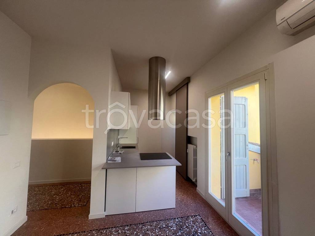 appartamento in affitto a Bologna in zona Saragozza
