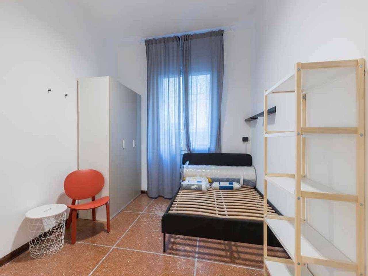 negozio in affitto a Bologna in zona Centro Storico