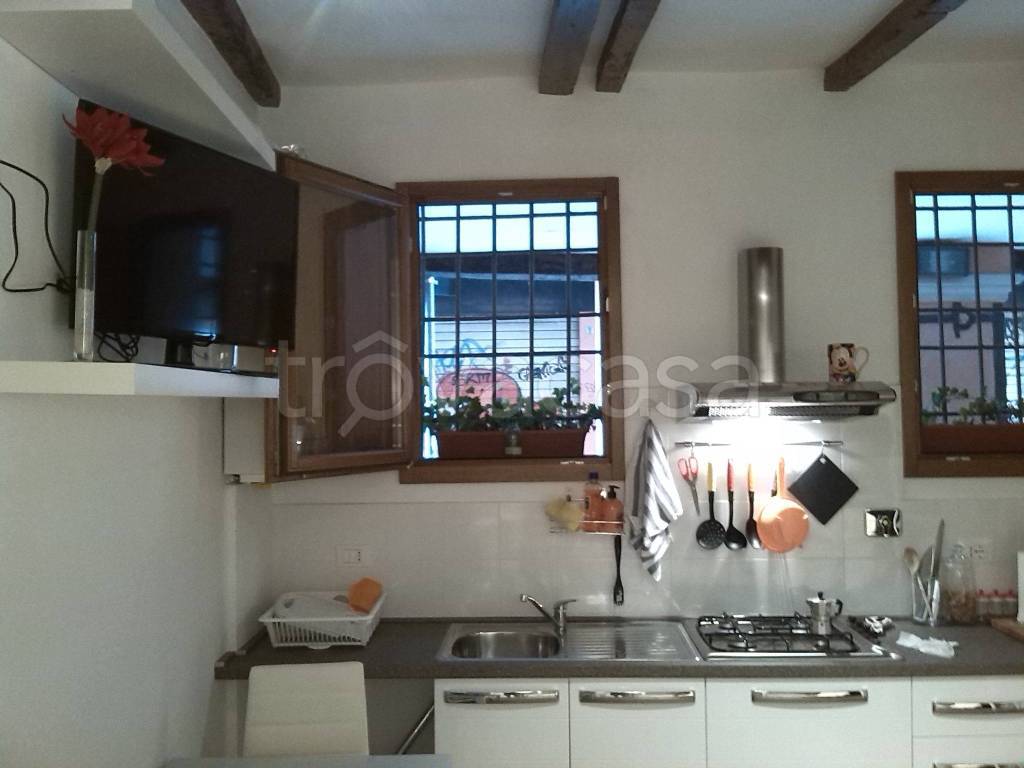 appartamento in affitto a Bologna in zona Santo Stefano