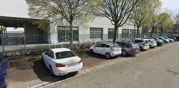 negozio in affitto a Bologna in zona San Vitale