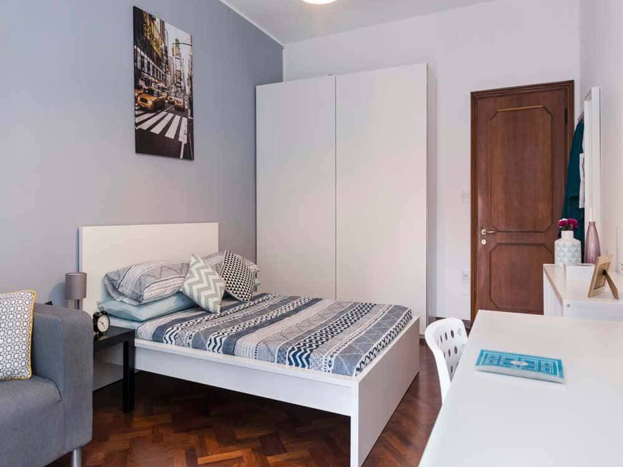 negozio in affitto a Bologna in zona Saragozza