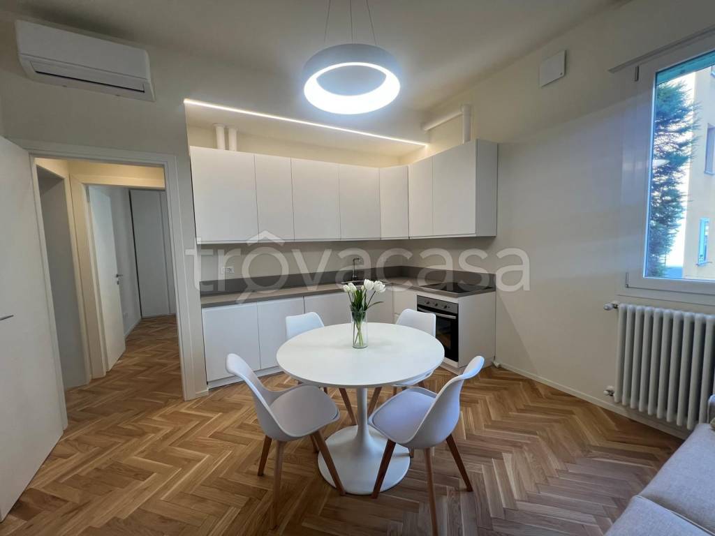 appartamento in affitto a Bologna in zona Saffi