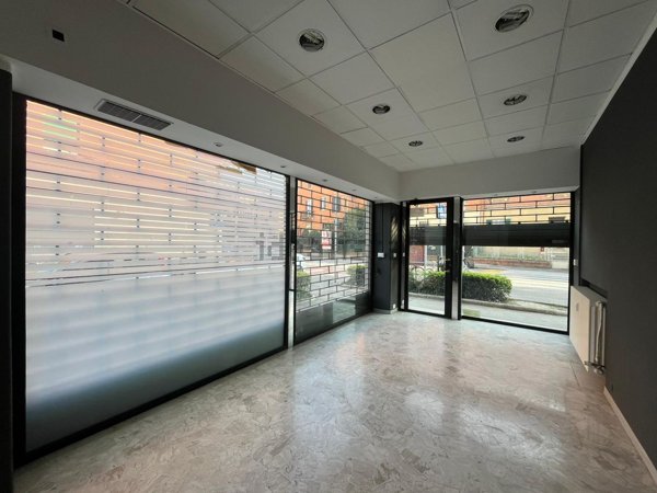 negozio in affitto a Bologna in zona Saragozza