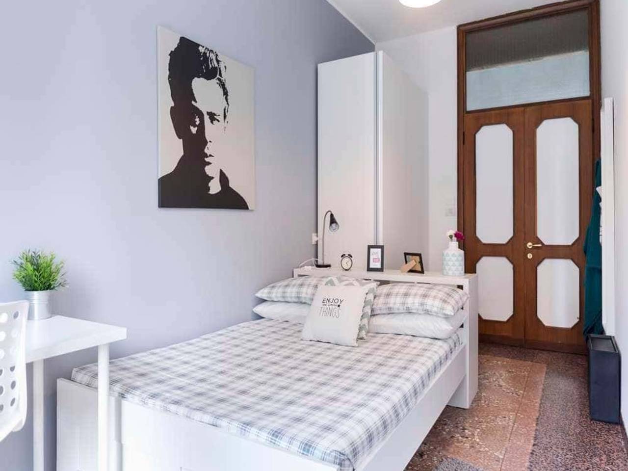 negozio in affitto a Bologna in zona Saragozza