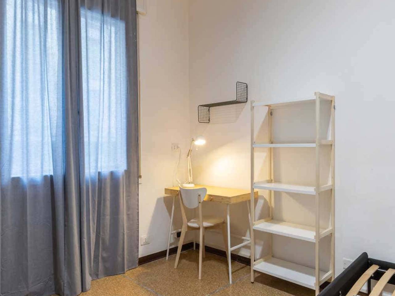 negozio in affitto a Bologna in zona Centro Storico