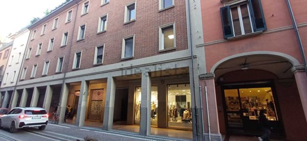 negozio in affitto a Bologna in zona Centro Storico