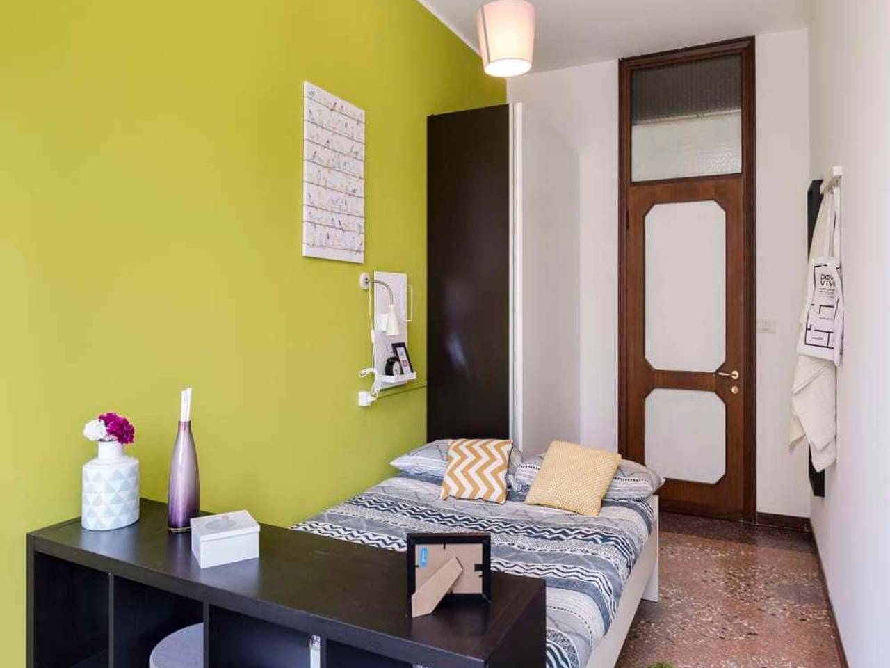 negozio in affitto a Bologna in zona Saragozza