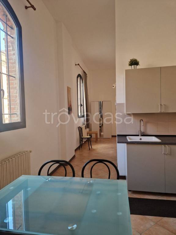appartamento in affitto a Bologna in zona Saffi