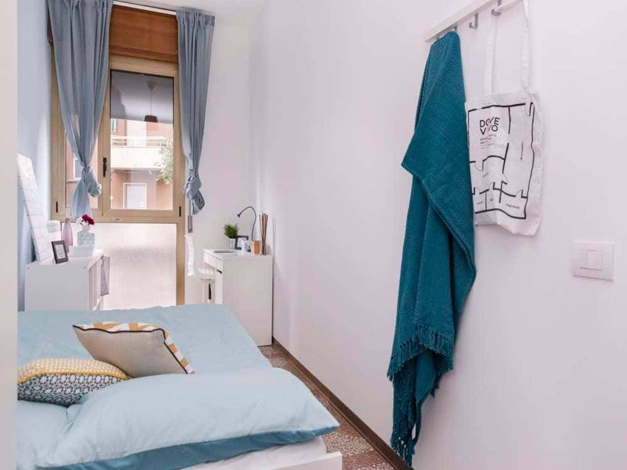 negozio in affitto a Bologna in zona Saragozza