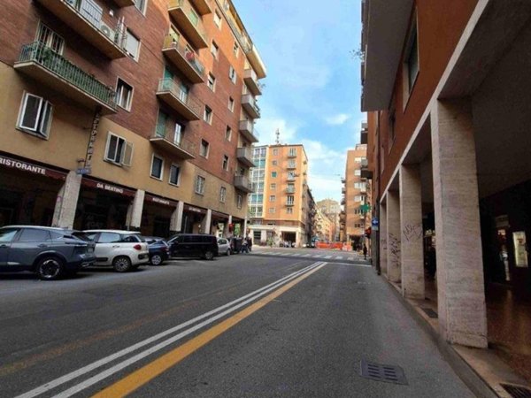 negozio in affitto a Bologna in zona Lame