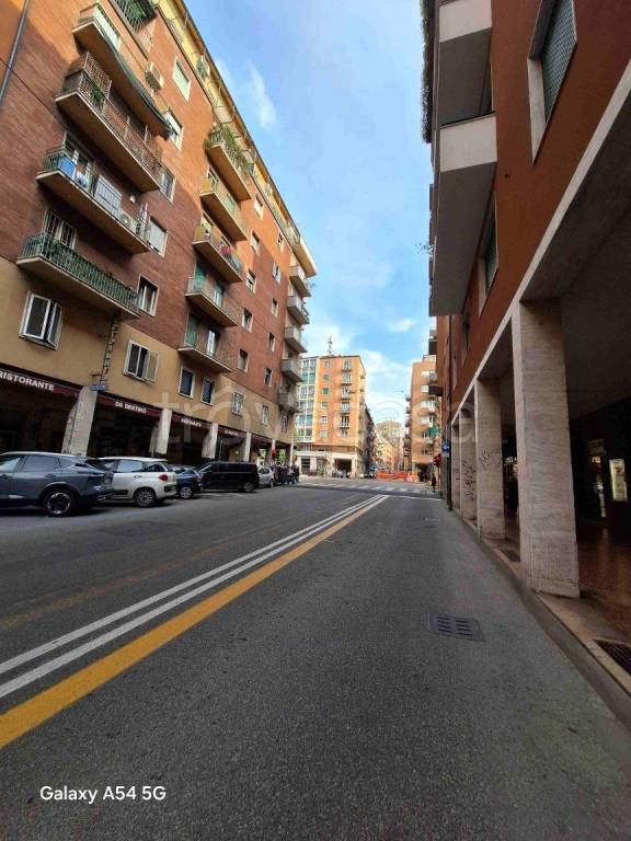 negozio in affitto a Bologna in zona Lame