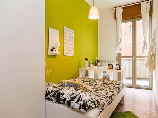 negozio in affitto a Bologna in zona Saragozza