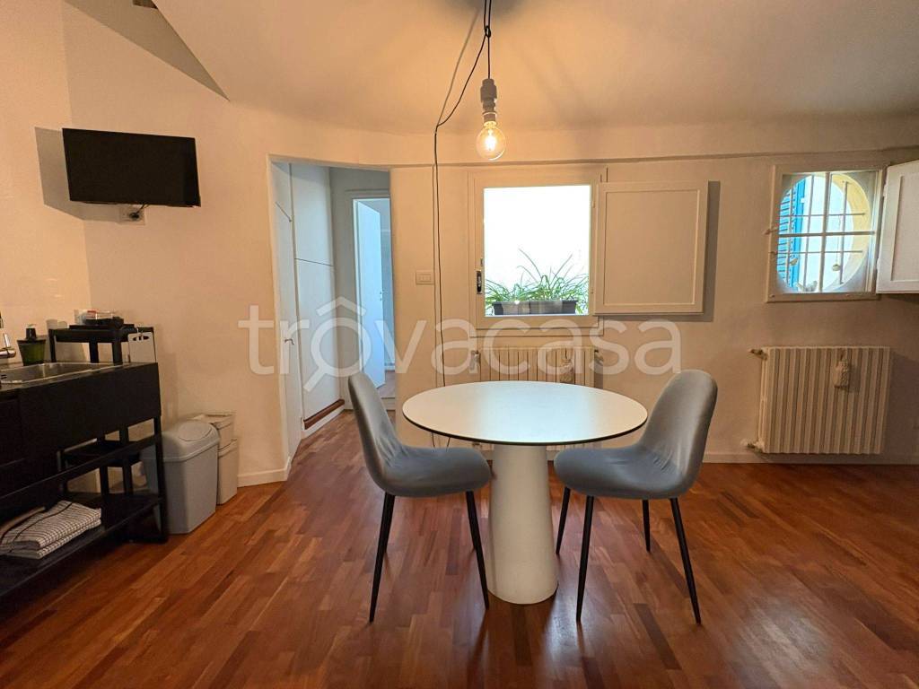 appartamento in affitto a Bologna in zona Santo Stefano