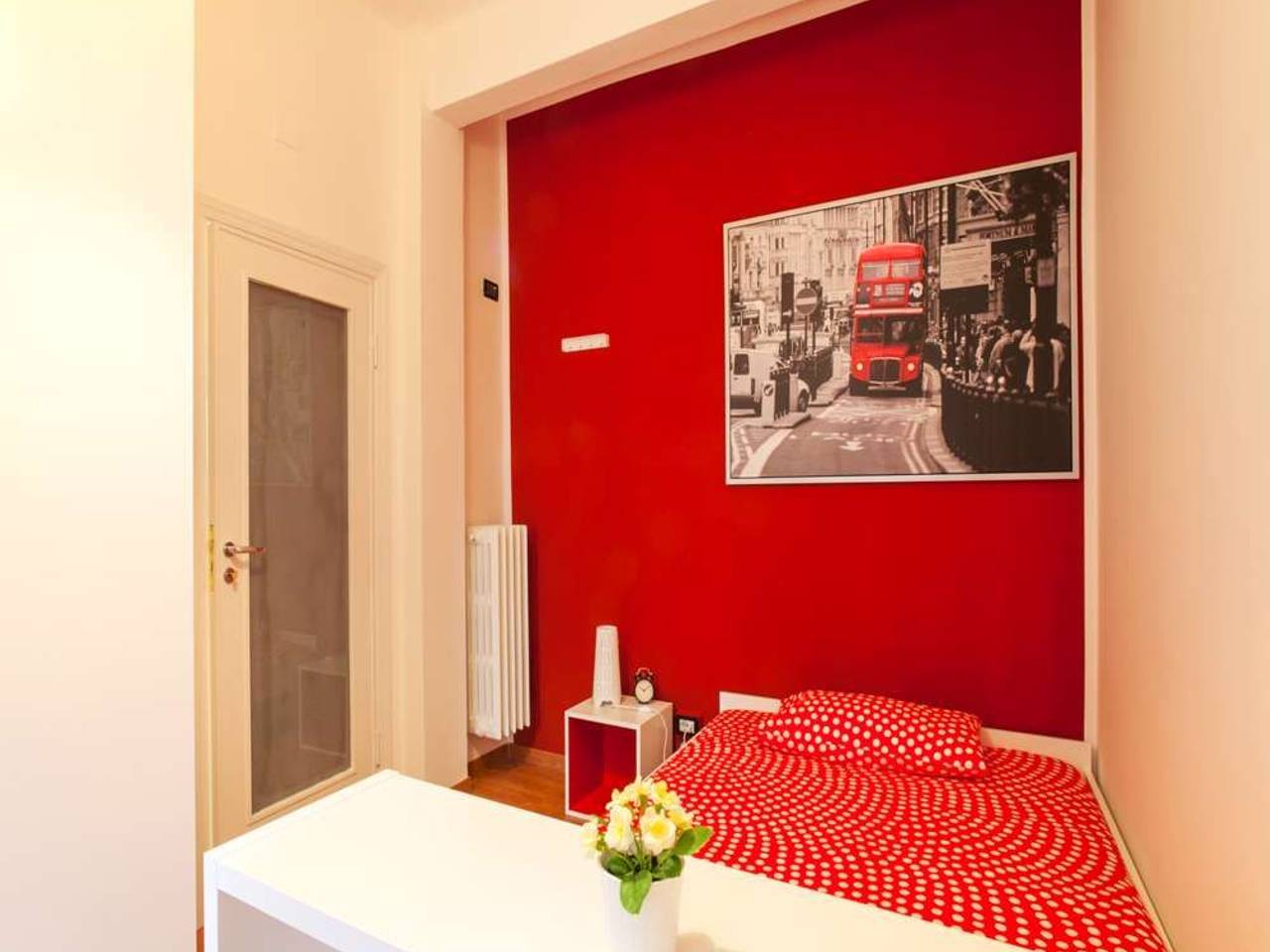negozio in affitto a Bologna in zona Centro Storico