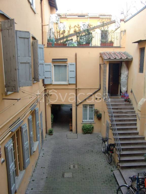 appartamento in affitto a Bologna in zona Santo Stefano