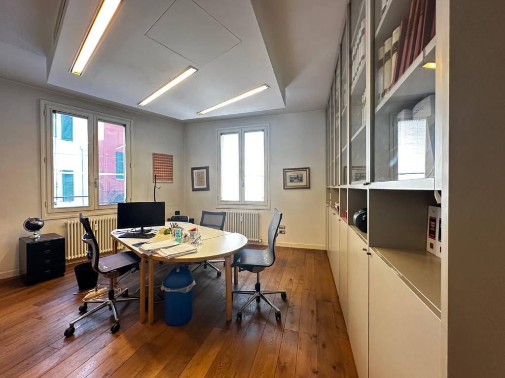 ufficio in affitto a Bologna