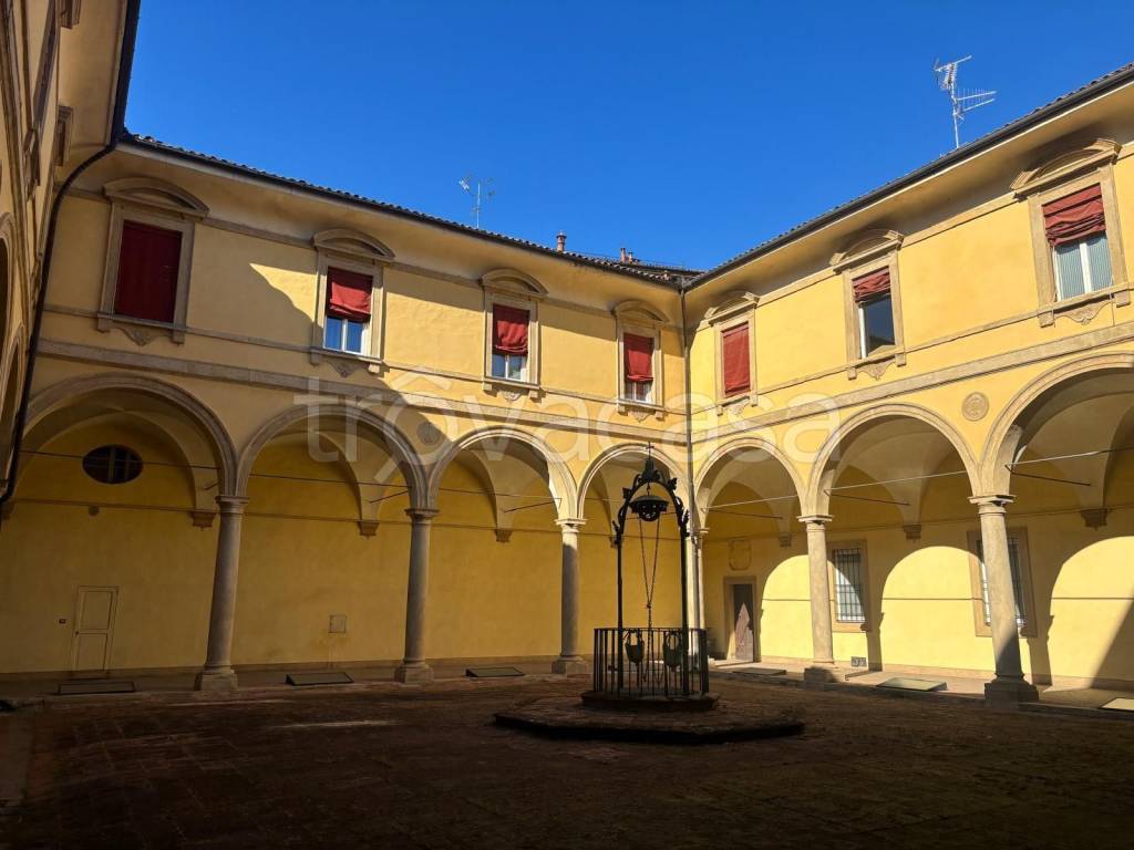 appartamento in affitto a Bologna in zona Santo Stefano