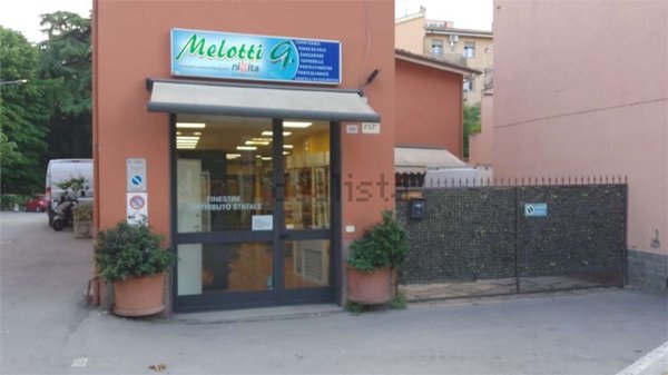 locale commerciale in affitto a Bologna in zona Borgo Panigale