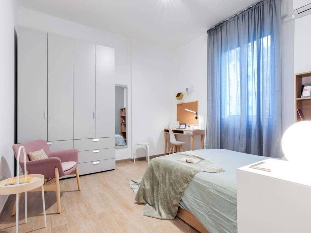 negozio in affitto a Bologna in zona Centro Storico