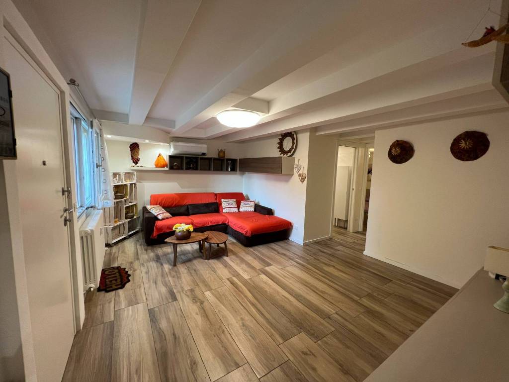 appartamento in affitto a Bologna in zona Saffi
