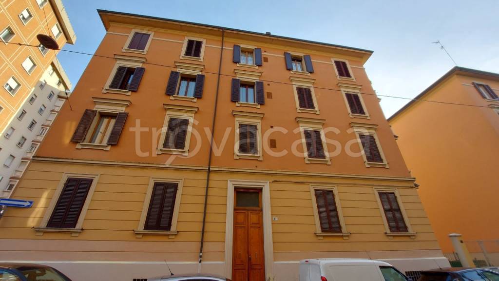 appartamento in affitto a Bologna in zona Andrea Costa