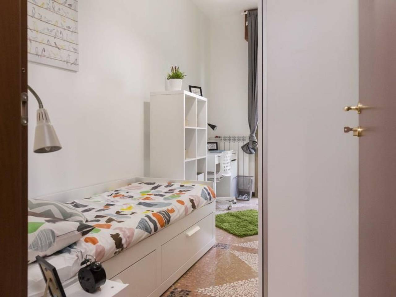 negozio in affitto a Bologna in zona Saragozza