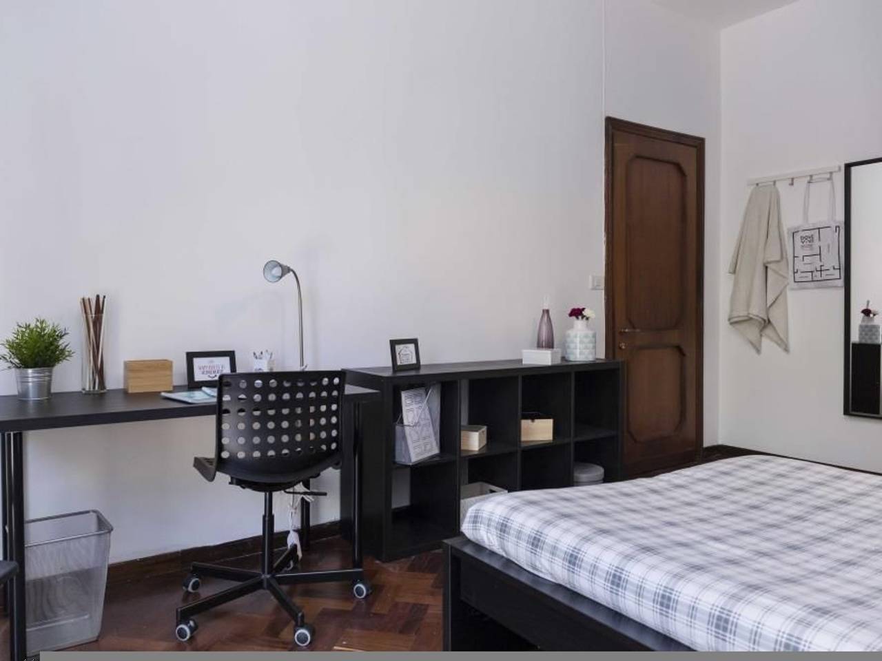 negozio in affitto a Bologna in zona Saragozza