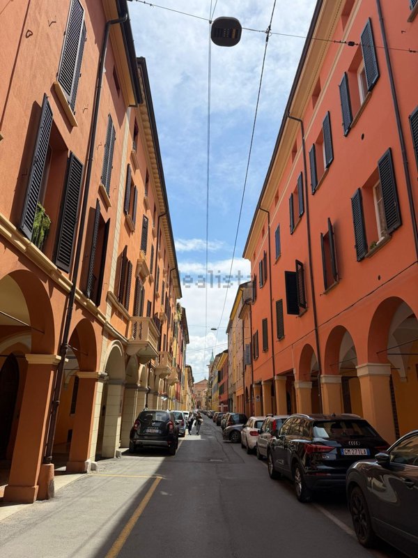 appartamento in affitto a Bologna in zona Santo Stefano