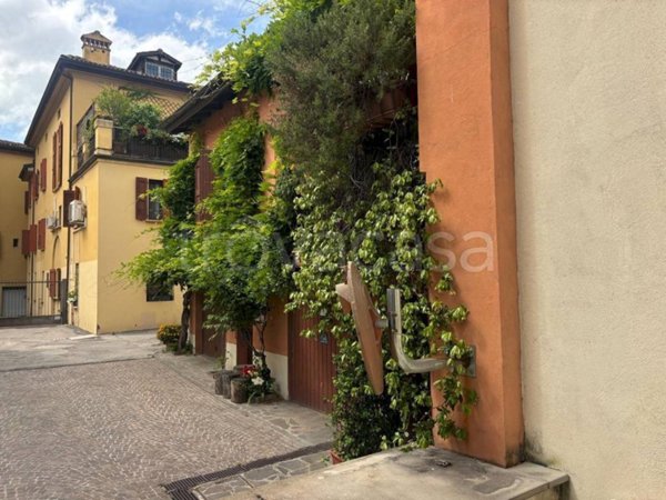 appartamento in affitto a Bologna in zona Santo Stefano