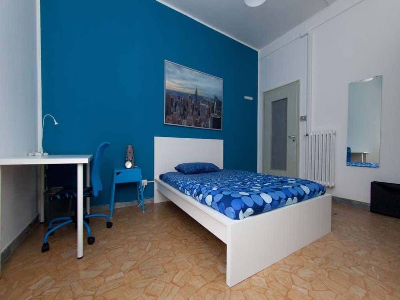 negozio in affitto a Bologna in zona San Vitale