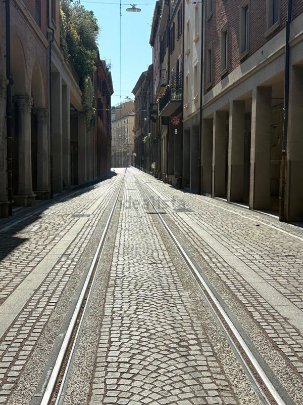 negozio in affitto a Bologna
