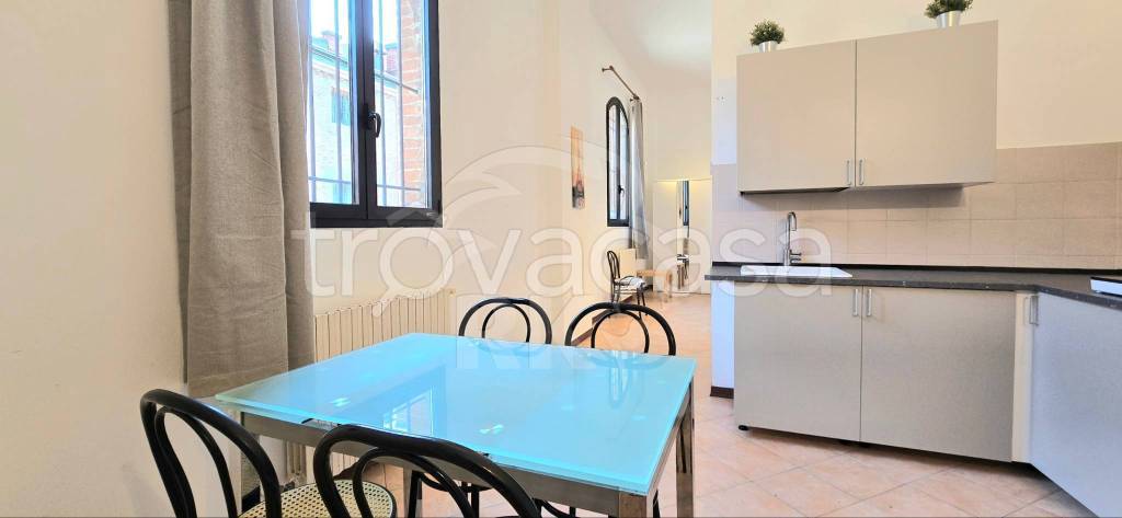 appartamento in affitto a Bologna in zona Saffi