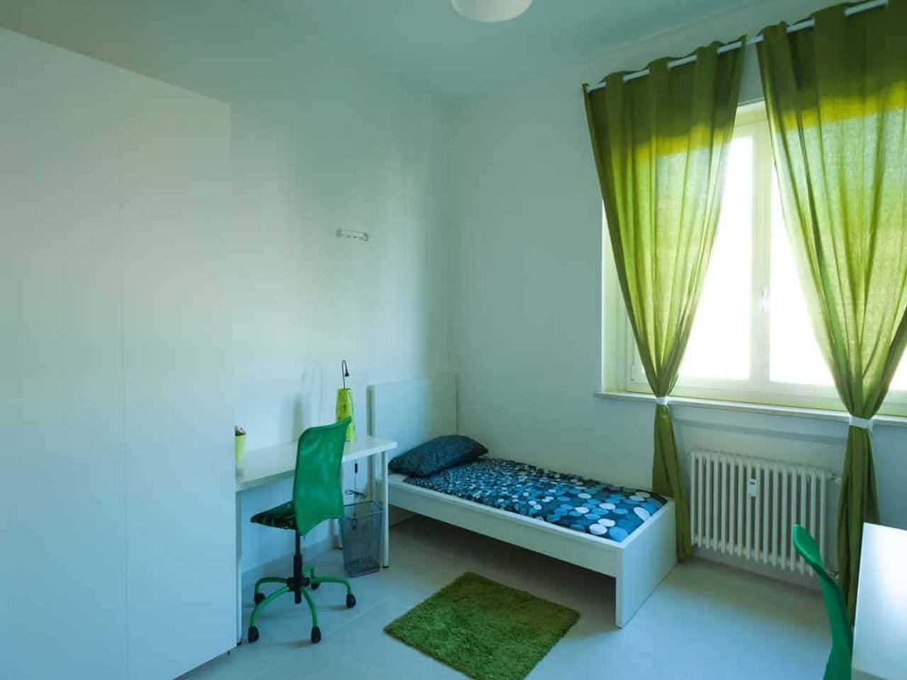 negozio in affitto a Bologna in zona Centro Storico